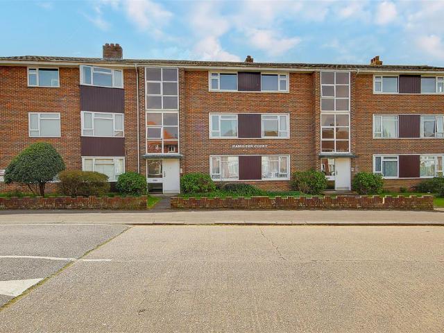 Flat for sale in West Worthing, Worthing