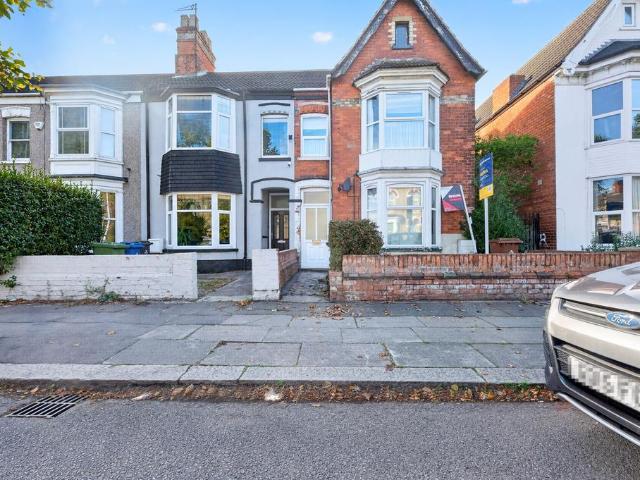 Flat for sale in Holme Hill, Grimsby