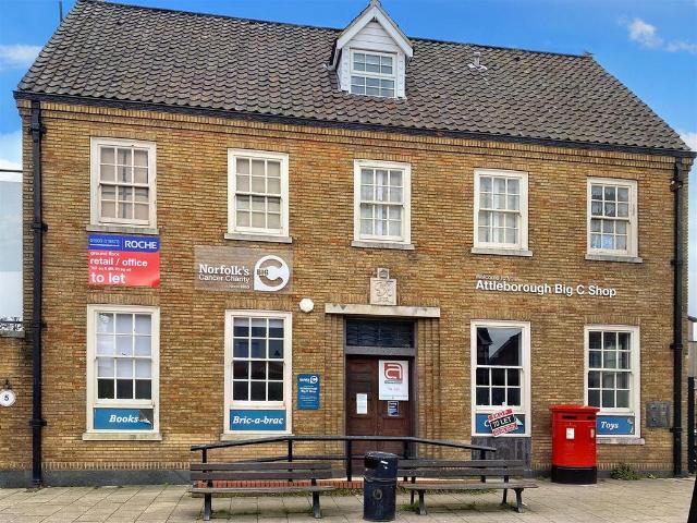 Flat for sale in East Tuddenham, Norfolk