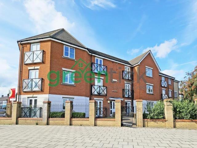 Flat for sale in Fairlop, Isle Of Man