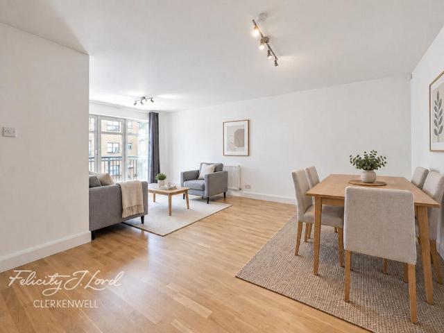 Flat for sale in Clerkenwell, Greater London