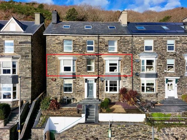 Flat for sale in Barmouth