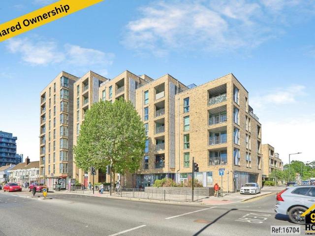 Flat for sale in Alperton, Greater London