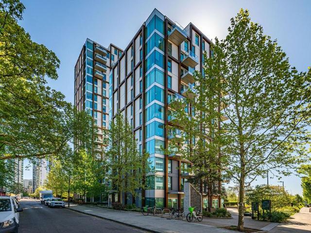 Flat for sale in Woodberry Down, Greater London