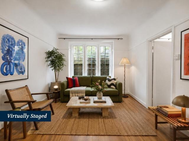 Flat for sale in South Hampstead, Greater London