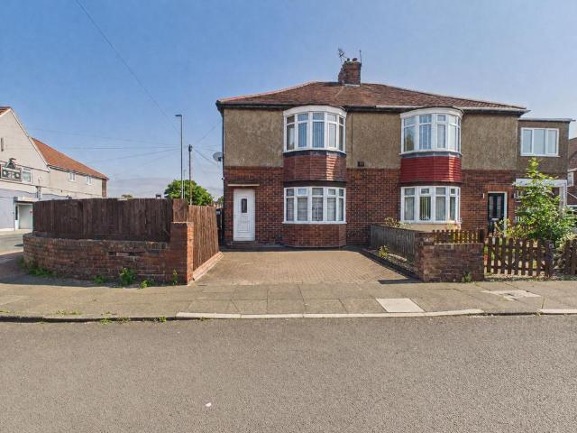 Flat for sale in Felling, Tyne And Wear