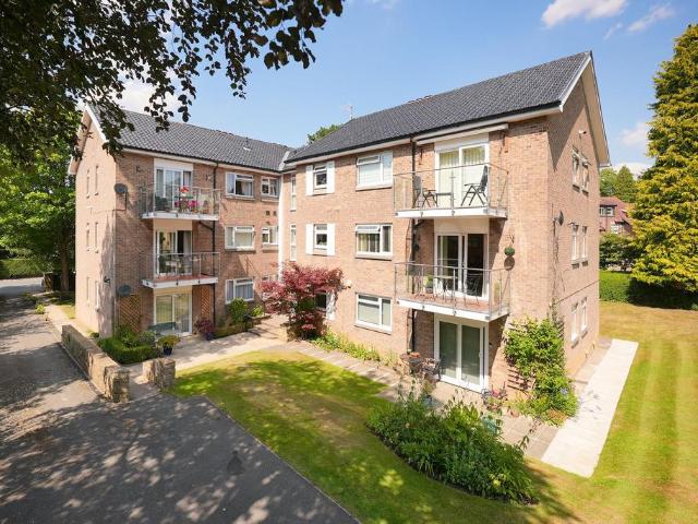 Flat for sale in Duchy, Harrogate