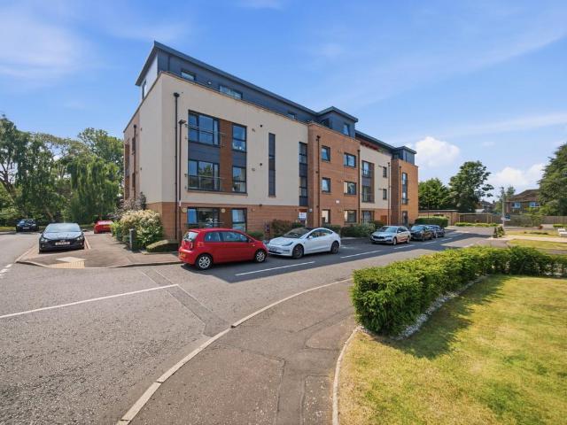 Flat for sale in Corstorphine, Scotland