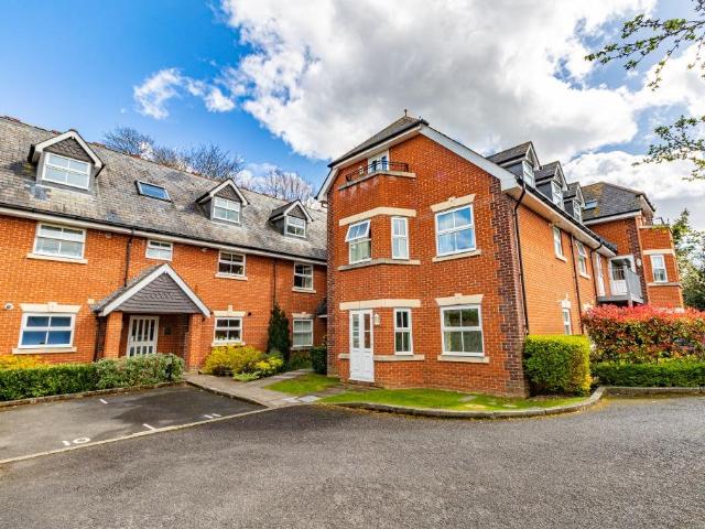 Flat for sale in Barton Stacey, Hampshire