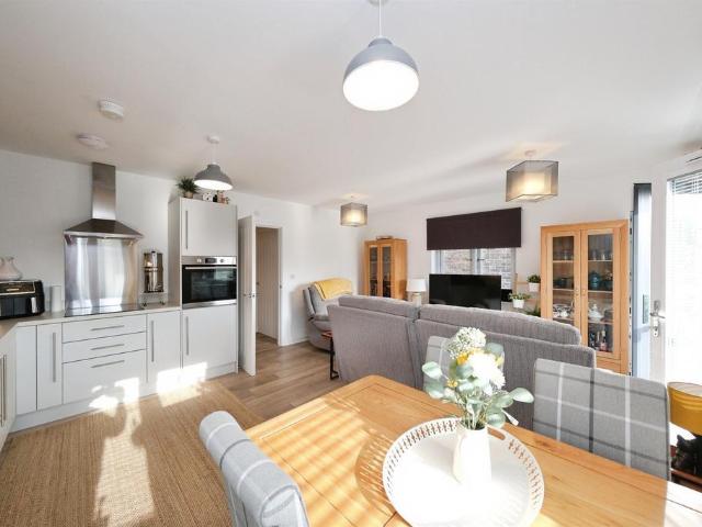 Flat for sale in Loundsley Green, East Midlands