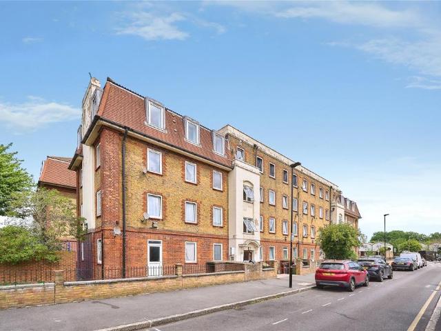 Flat for sale in West Ham, Greater London