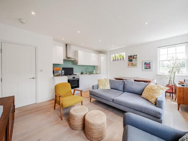Flat for sale in Manor Park, Greater London