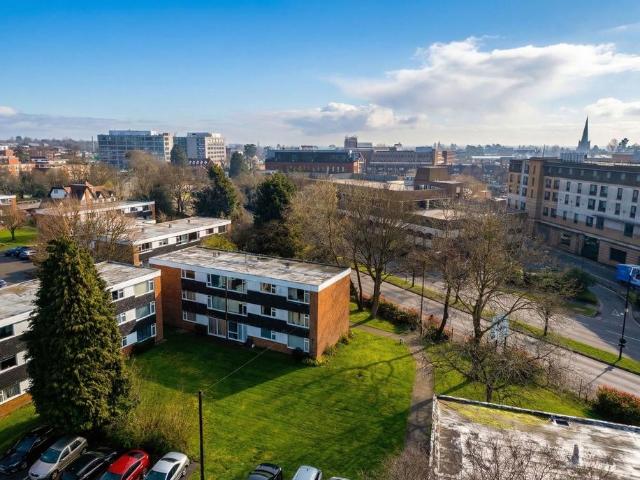 Flat for sale in Elmdon, West Midlands