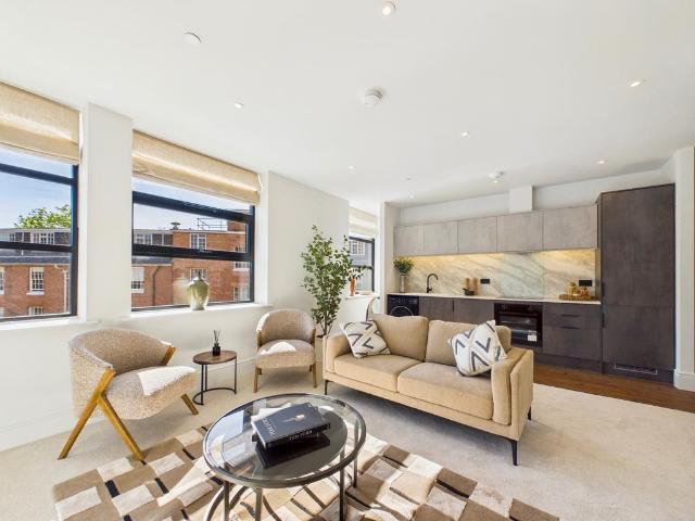 Flat for sale in Highfields, Old Wharf