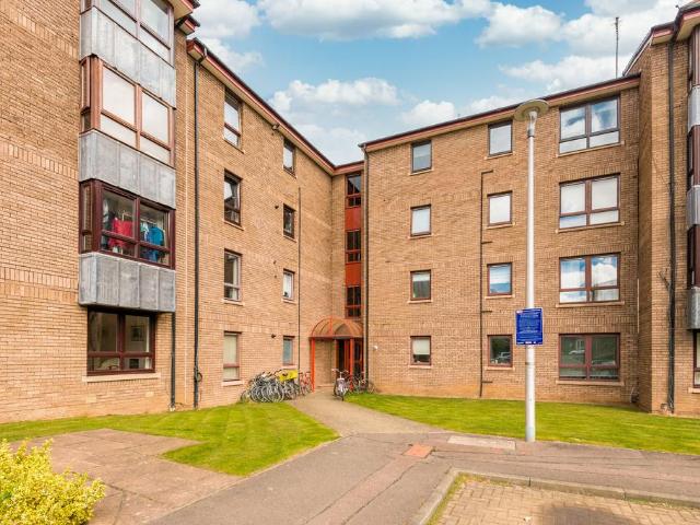 Flat for sale in Sciennes, Scotland