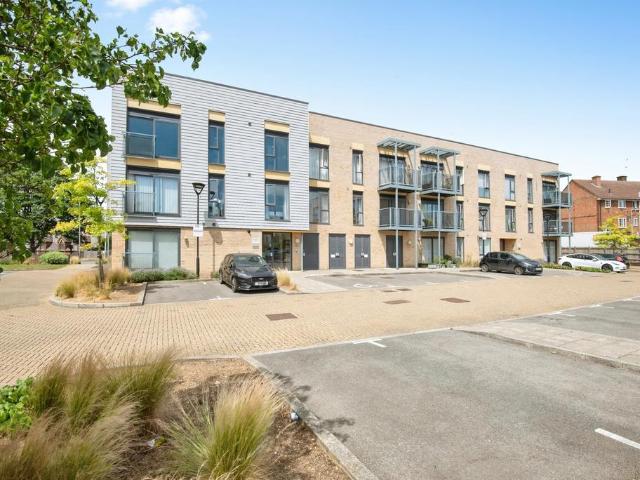 Flat for sale in King's Walden, Hertfordshire