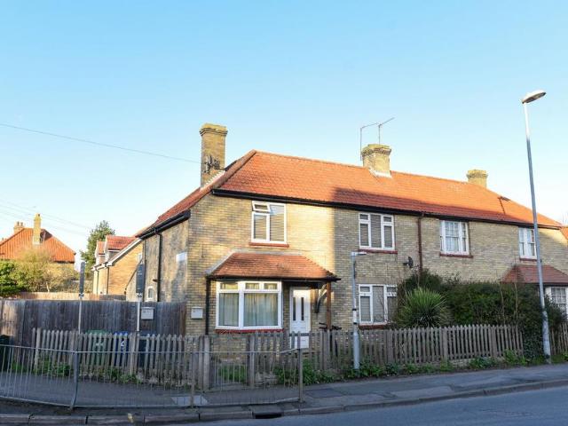 Flat for sale in Huntingdon