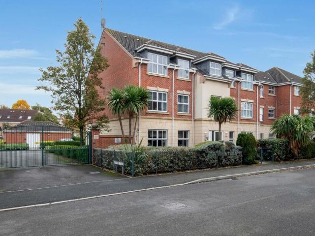 Flat for sale in Attenborough, East Midlands