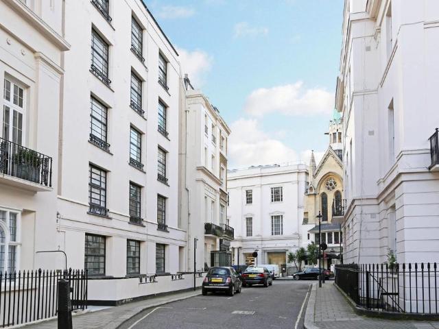 Flat for sale in City of Westminster, Greater London