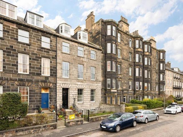 Flat for sale in Leith Links, Leith