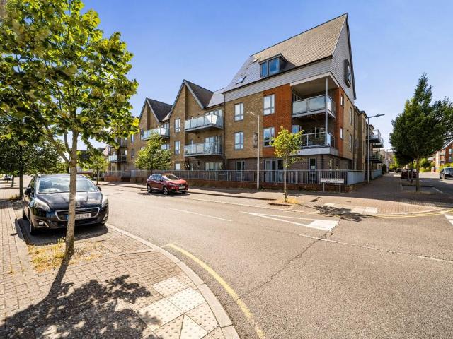 Flat for sale in Orchard Heights, Bridgefield