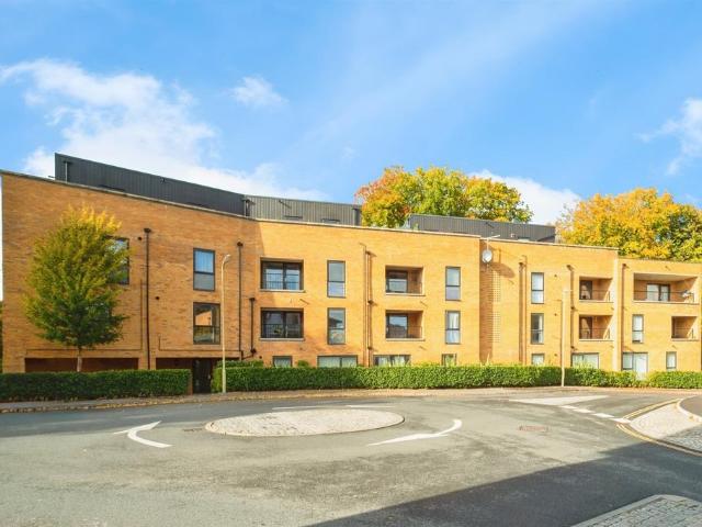 Flat for sale in Priest Down, Hampshire