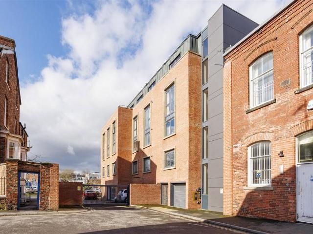Flat for sale in The Groves, York