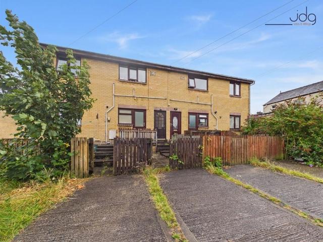Flat for sale in Greaves, Bare