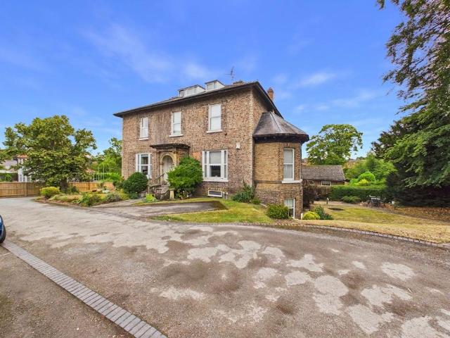Flat for sale in Norton-on-derwent, North Yorkshire