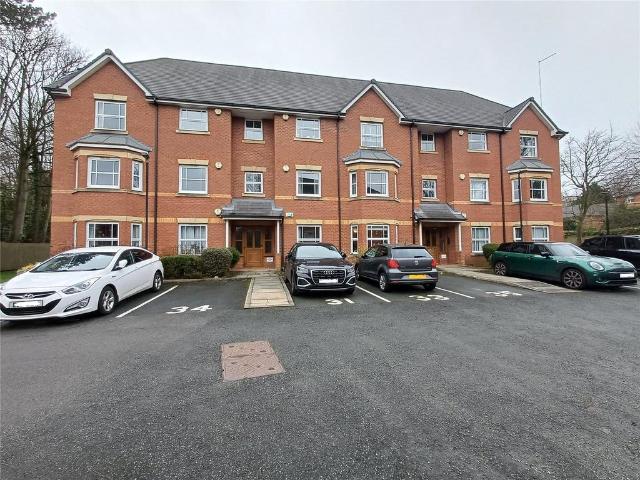 Flat for sale in Calderstones