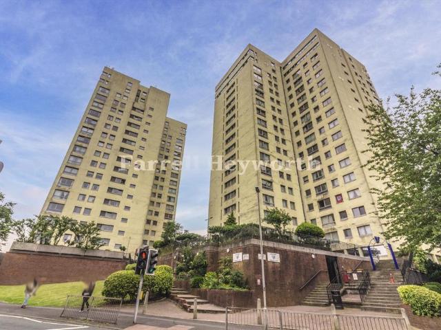 Flat for sale in Avenham, Higher Bartle