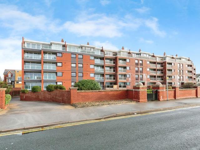 Flat for sale in St Annes, Lytham