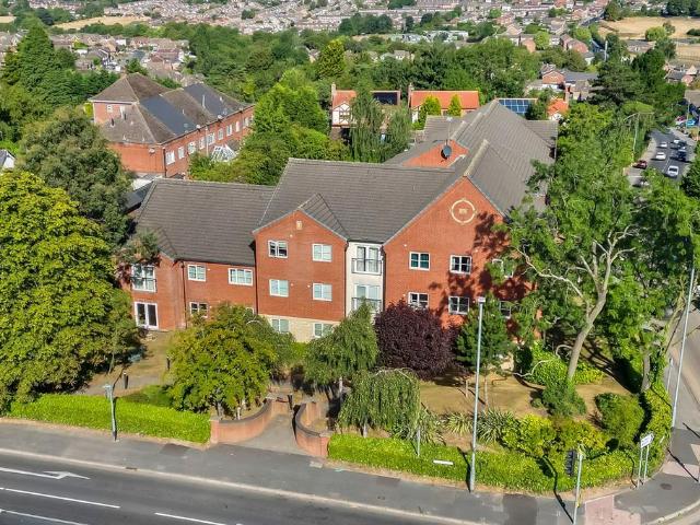 Flat for sale in Woodthorpe, Gedling