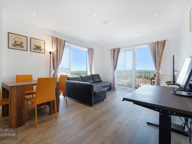 Flat for sale in Wealdstone, Greater London