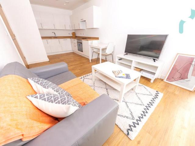 Flat for sale in Georgia, Greater Manchester