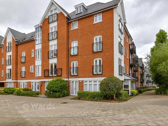 Flat for sale in St. Mildred's, The Bridge