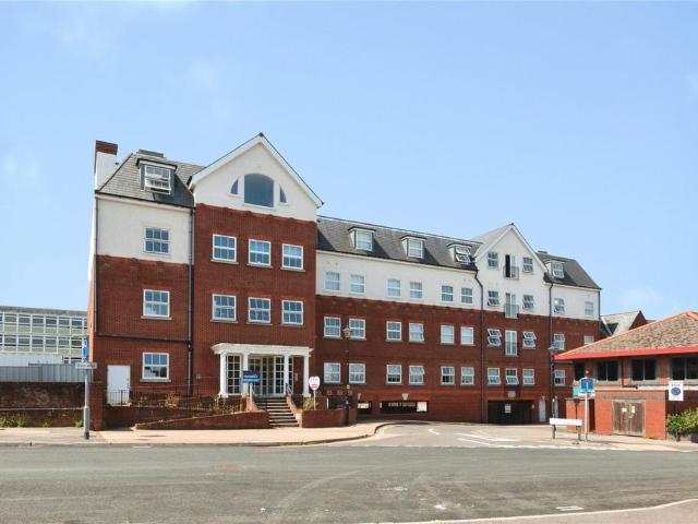 Flat for sale in Priest Down, Hampshire
