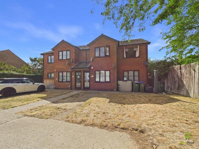 Flat for sale in Blendon, Greater London
