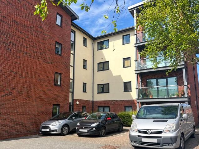 Flat for sale in Huyton, Knowsley