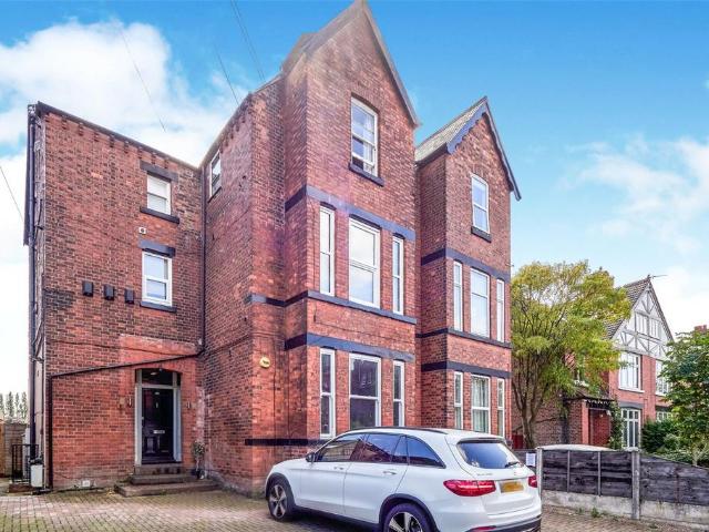 Flat for sale in Georgia, Greater Manchester
