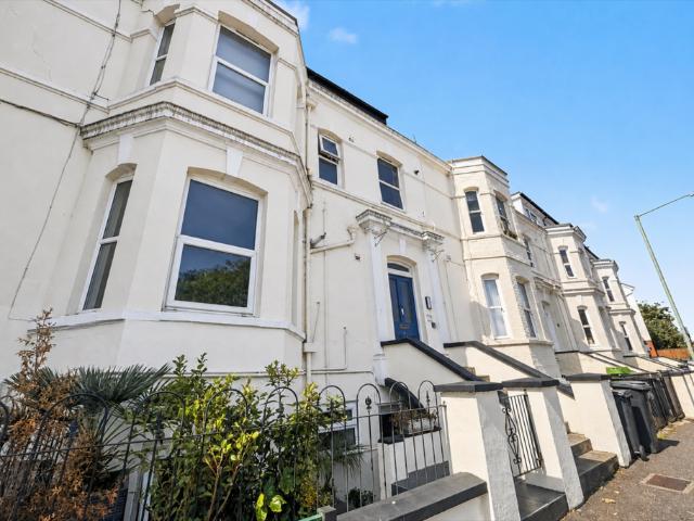 Flat for sale in West Cliff, Bournemouth