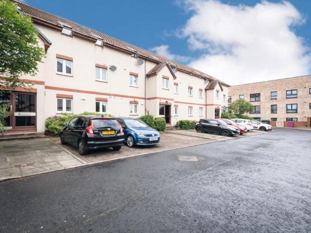 Flat for sale in Prestonfield, Scotland