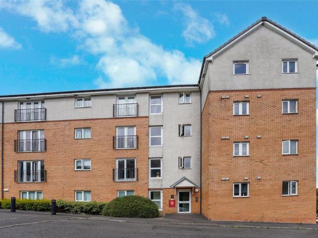 Flat for sale in Cambuslang, Scotland