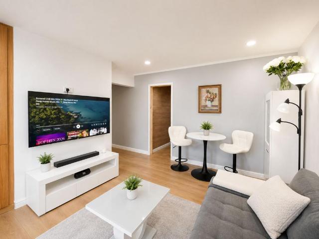 Flat for sale in Thames View, Isle Of Man
