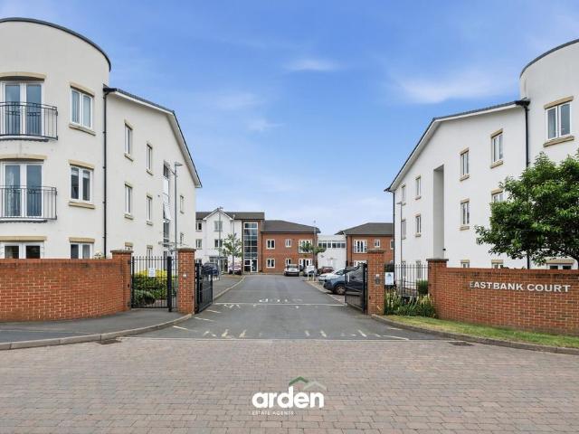 Flat for sale in Northwick, Claines