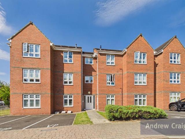 Flat for sale in Kenton, Tyne And Wear