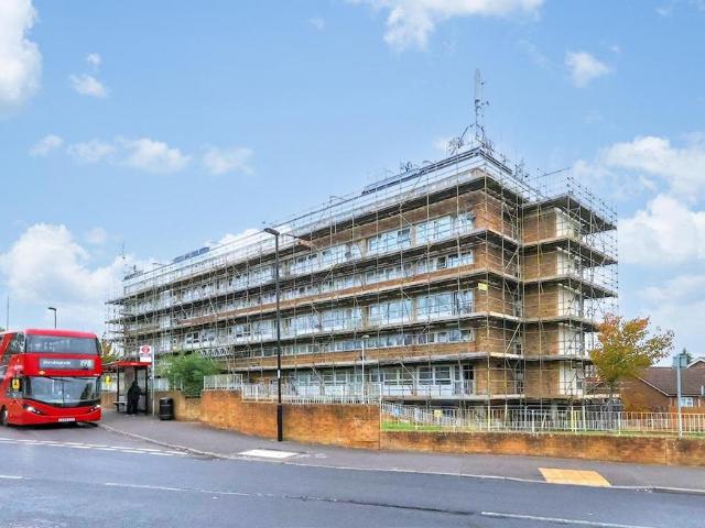 Flat for sale in London Borough of Croydon, Greater London