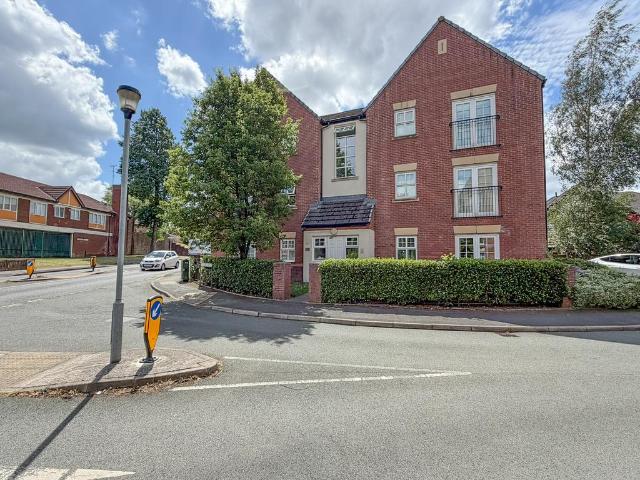 Flat for sale in Newton, Greenheys