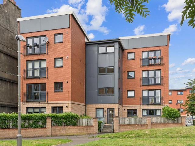 Flat for sale in Eastpark, Maryhill