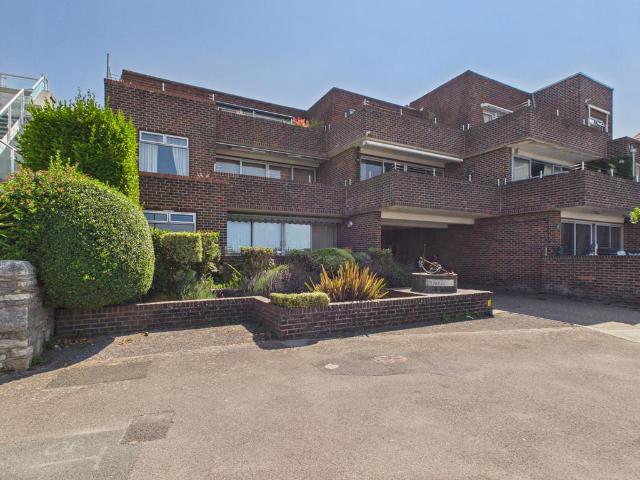 Flat for sale in Fareham, Hampshire